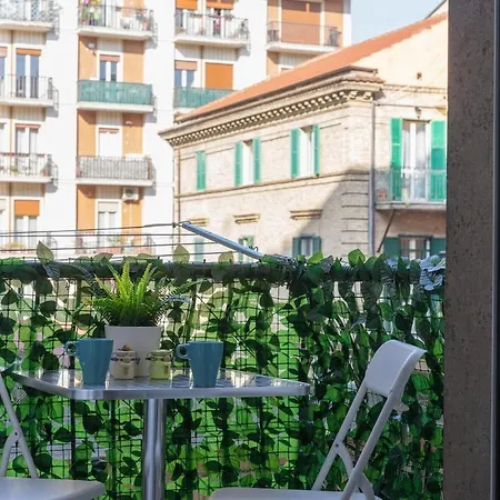 Vivi A Piedi Centro & Mare Balcone